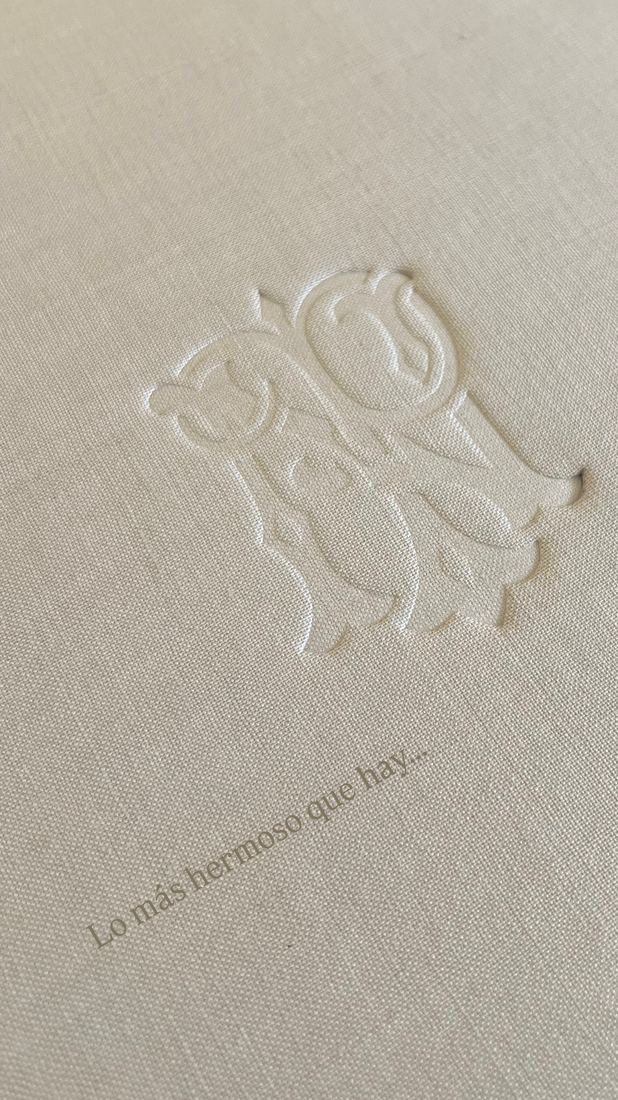 Detalles — White Paper Stationery